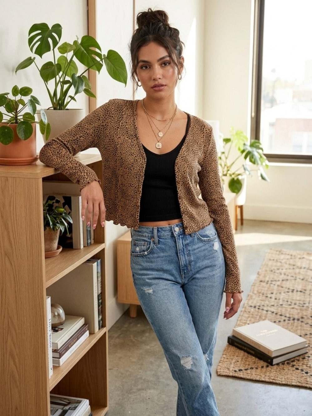 American Eagle Soft & Sexy Plush Leopard Print V-Neck Long Sleeve Top L